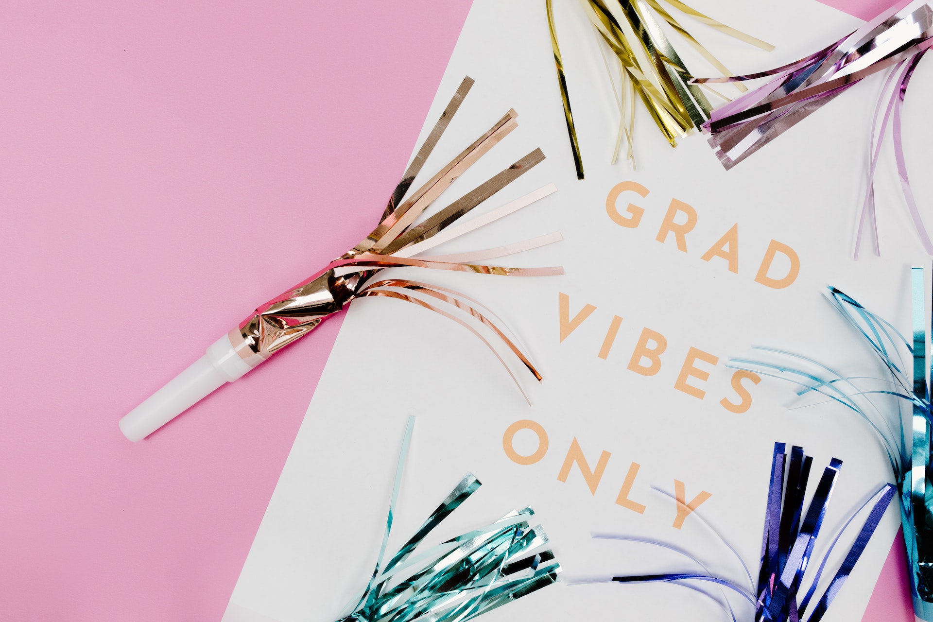 Pool Party Graduation Ideas: Celebrate with Style
